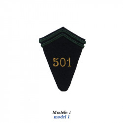 Patte de manche du 501ème Régiment de Chars de Combat - Numéro brodé vert foncé sur drap de fond bleu nuit