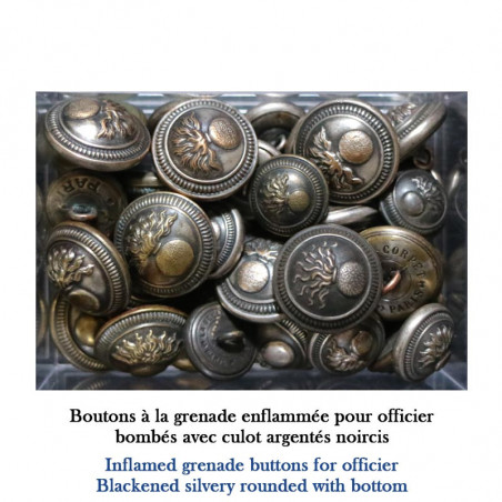 Boutons anciens à la grenade enflammée noircis pour officier