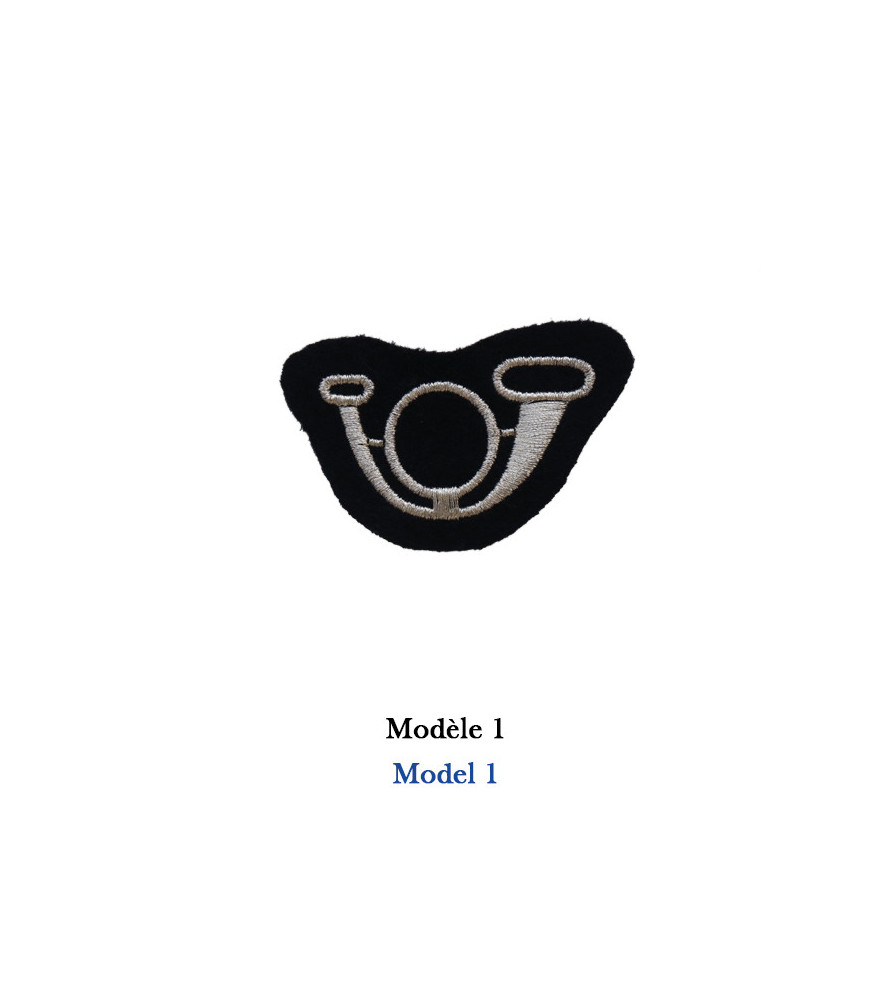 Hunting horn embroidered insignia for beret - model 1