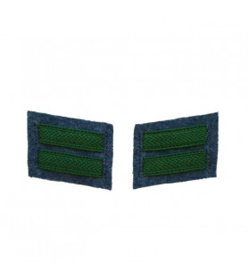 Pair of 2 ranks with dark green "cul de dé" braid on horizon blue 2 background wool