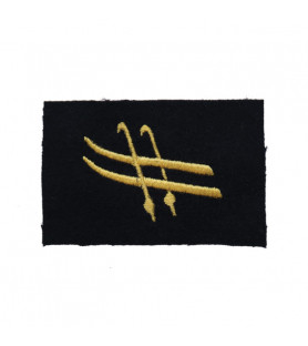 Insigne de spécialité brodé Skieur Jonquille sur drap de fond bleu foncé