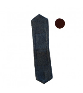 Coté extérieure de la patte de maintien de ceinturon ouverte